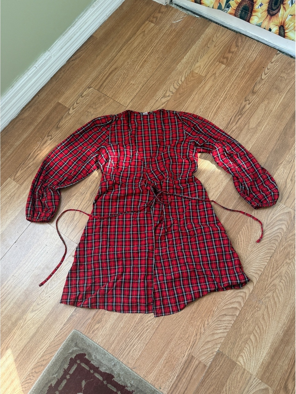 Old Navy Red Plaid Shirt Dress with Waist Tie, Size Small